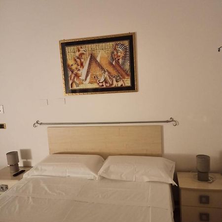 Rooms Center Wolf - Matrimoniale E Comunicanti มาเตรา ภายนอก รูปภาพ