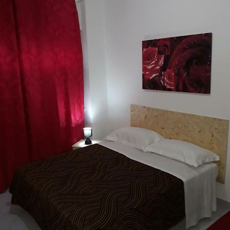 Rooms Center Wolf - Matrimoniale E Comunicanti มาเตรา ภายนอก รูปภาพ