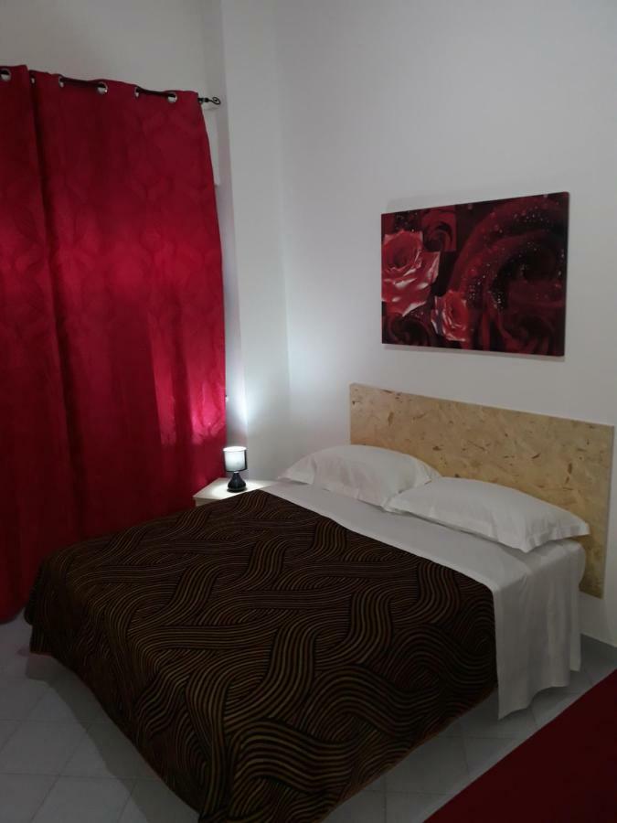 Rooms Center Wolf - Matrimoniale E Comunicanti มาเตรา ภายนอก รูปภาพ